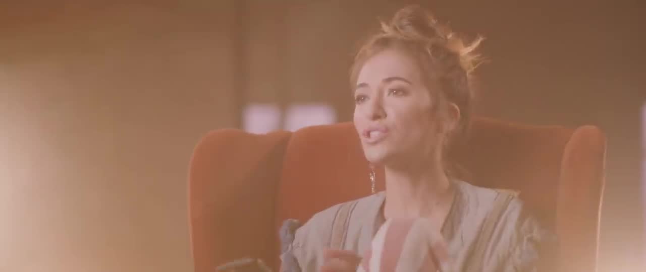 Lauren Daigle - Hold On To Me