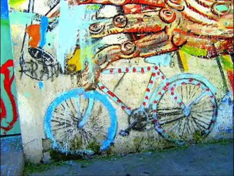 León Gieco - El ángel de la bicicleta