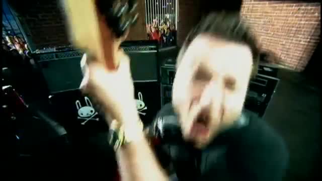 Limp Bizkit - Break Stuff