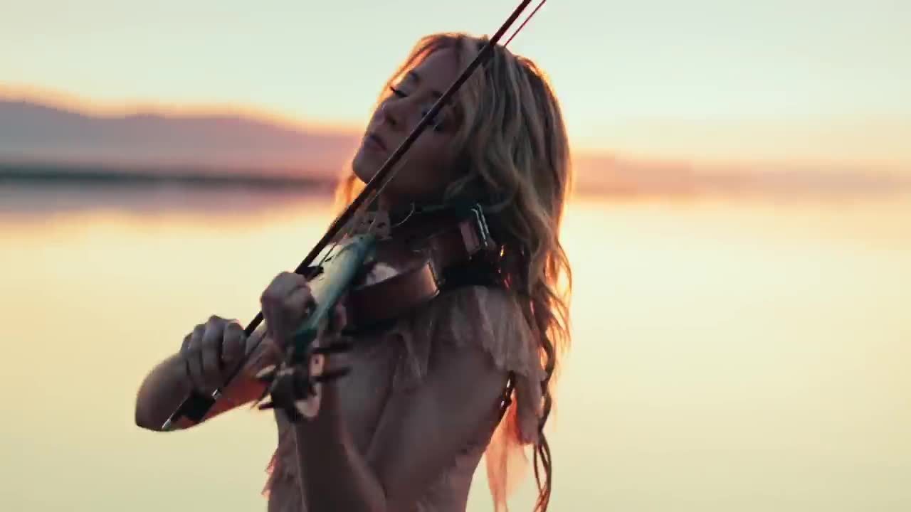 Lindsey Stirling - Angels We Have Heard on High