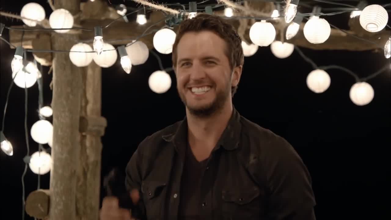 Luke Bryan - Crash My Party