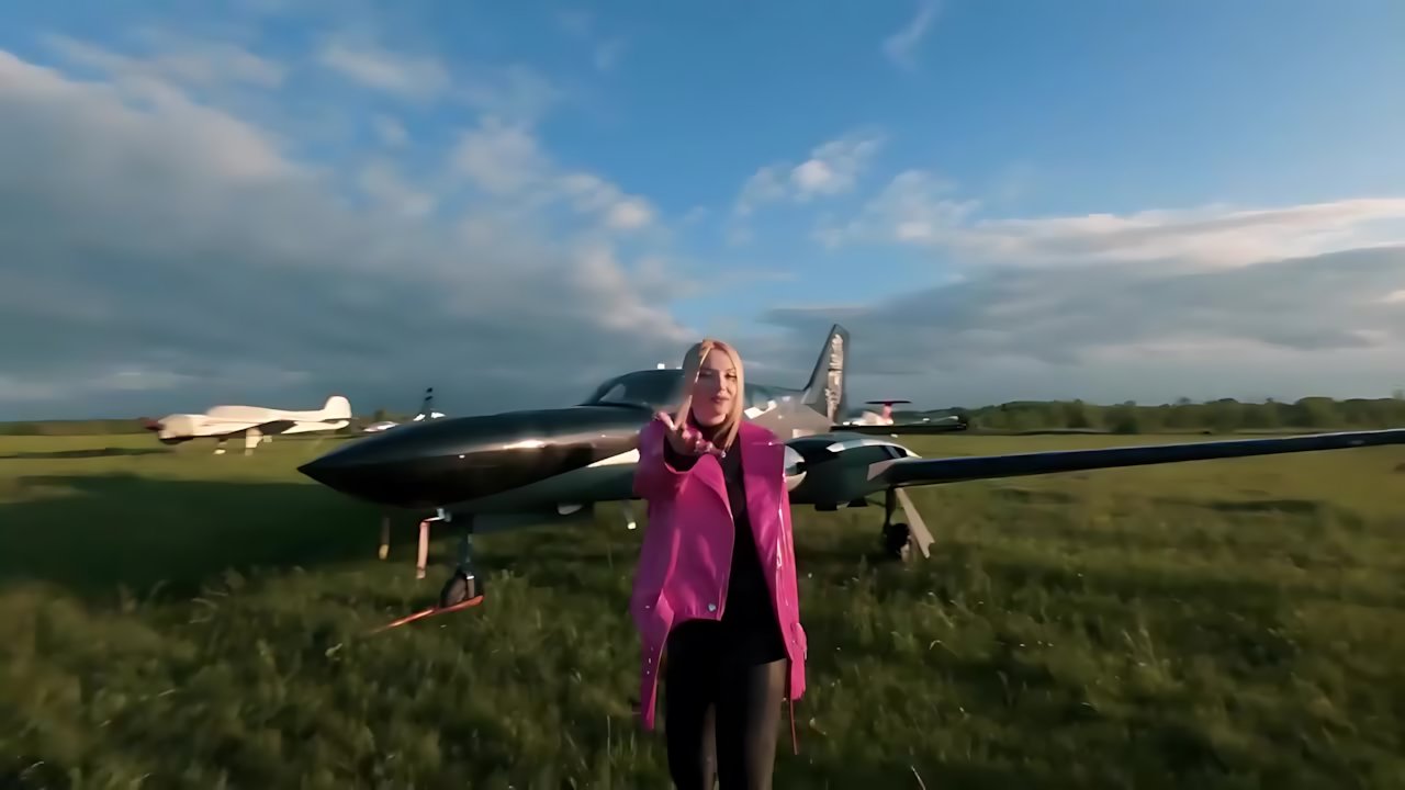 ЛЮСЯ КАВА - Красива