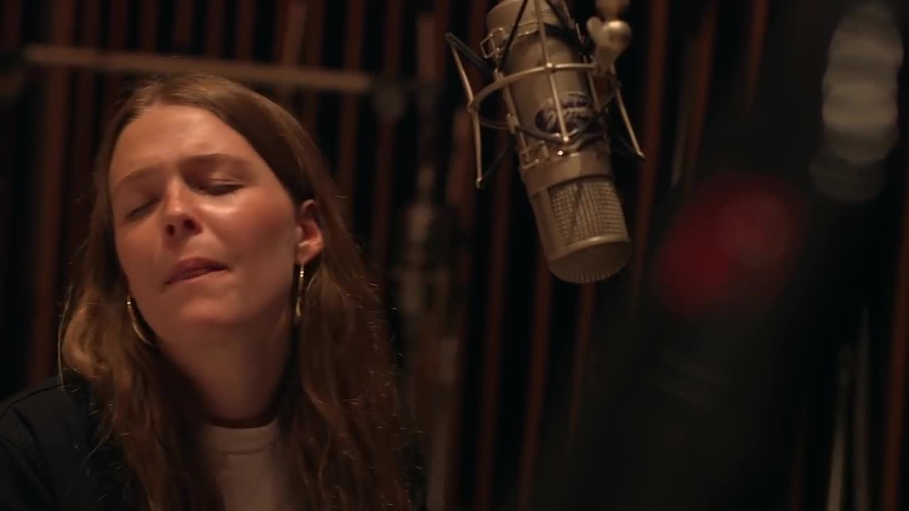 Maggie Rogers - Past Life