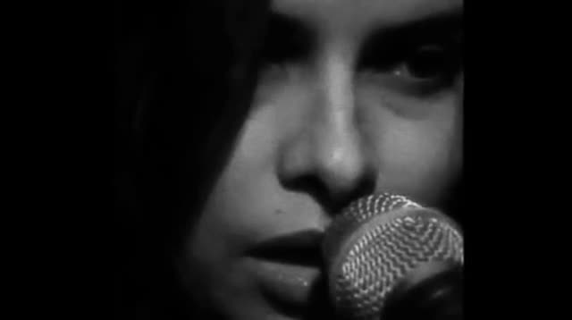 Mazzy Star - Into Dust