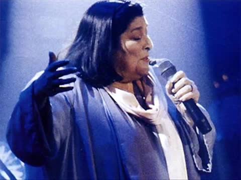 Mercedes Sosa - Soy pan, soy paz, soy más