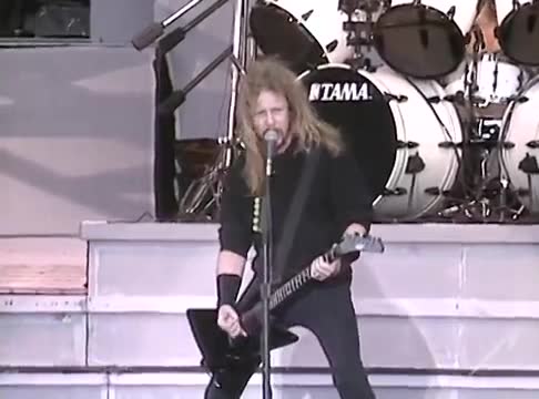 Metallica - Harvester of Sorrow (live at Donington Park, Castle Donington, England - August 17, 1991)