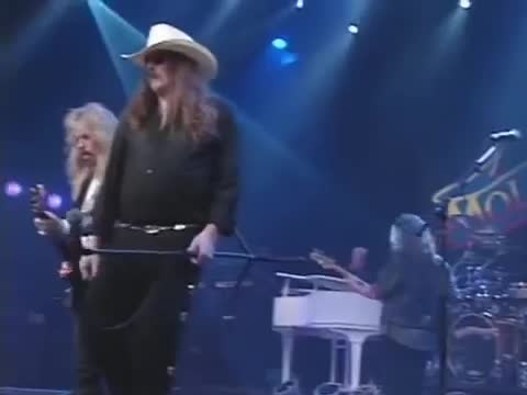 Molly Hatchet - Fall of the Peacemakers
