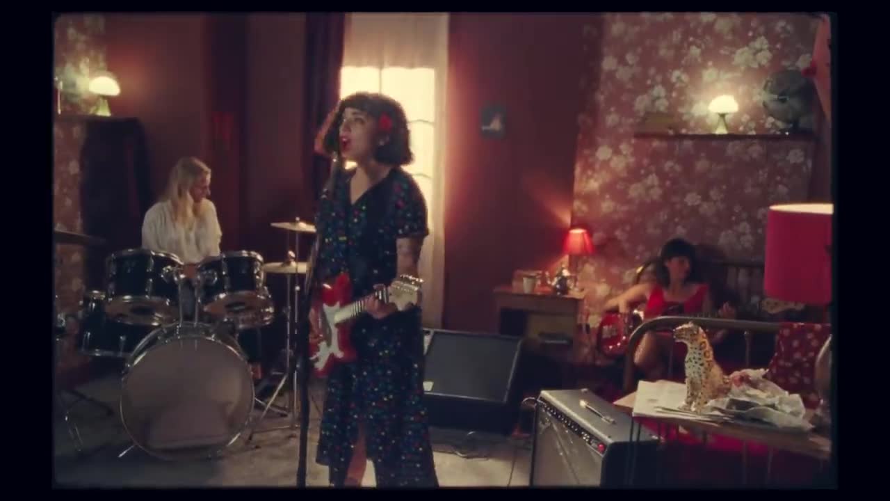 Mon Laferte - Paisaje japonés