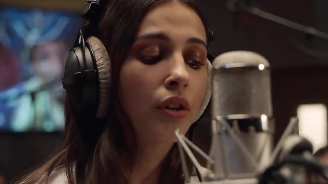 Naomi Scott - Speechless