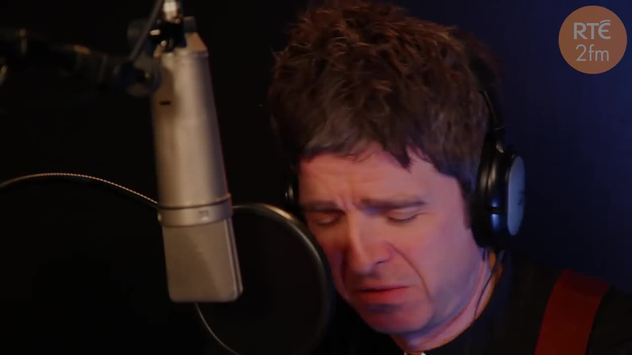 Noel Gallagher - The Dying of the Light