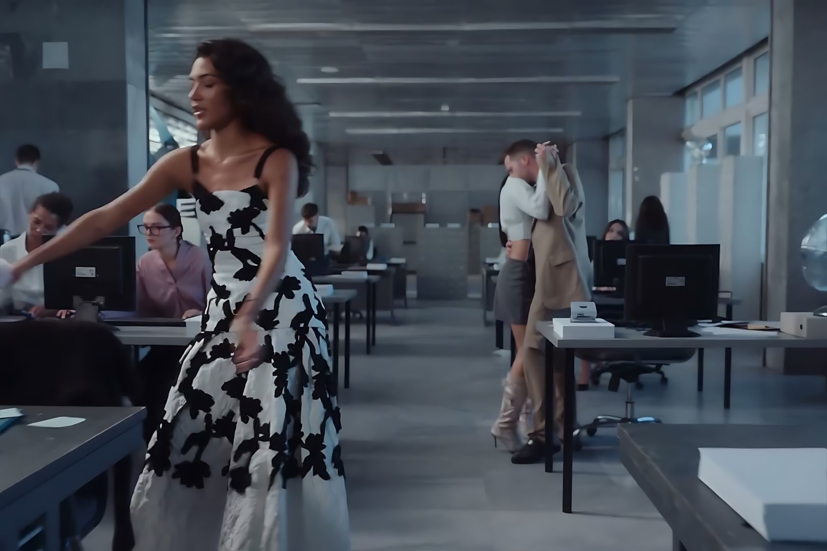 Olivia Dean - So Easy (To Fall in Love)