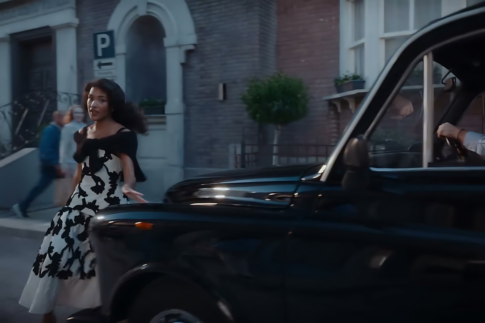 Olivia Dean - So Easy (To Fall in Love)