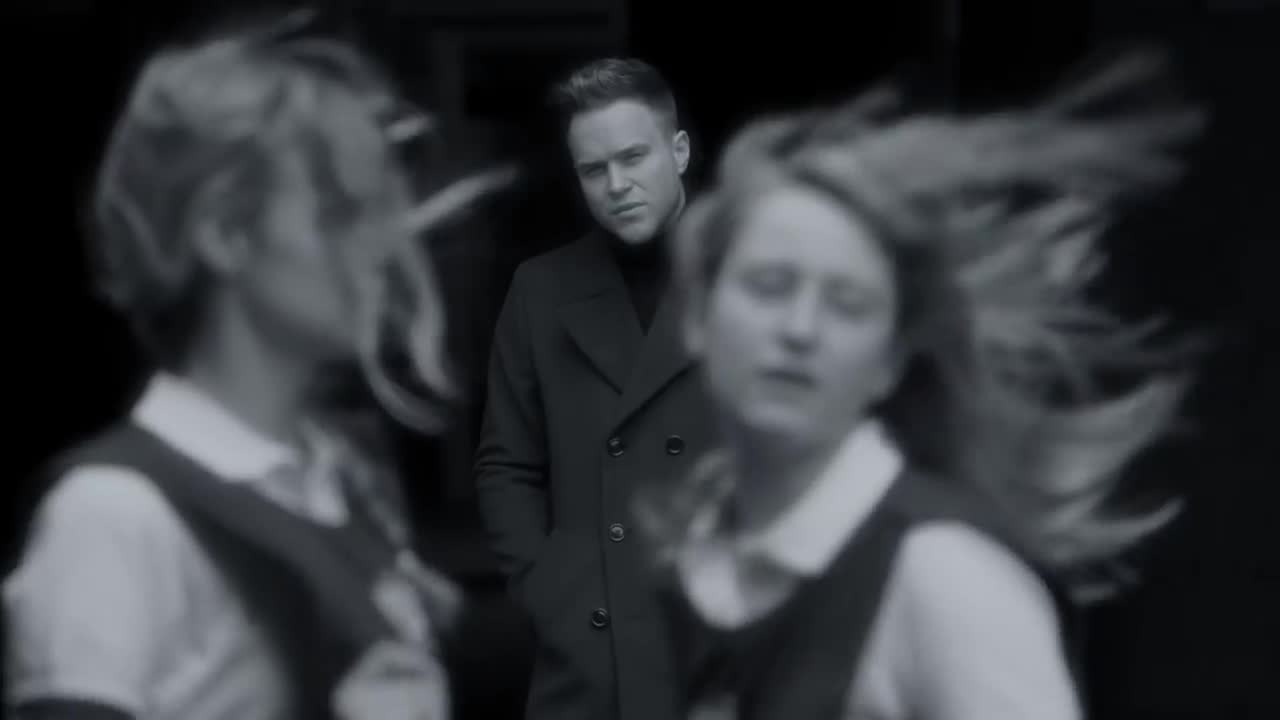 Olly Murs - Hand On Heart