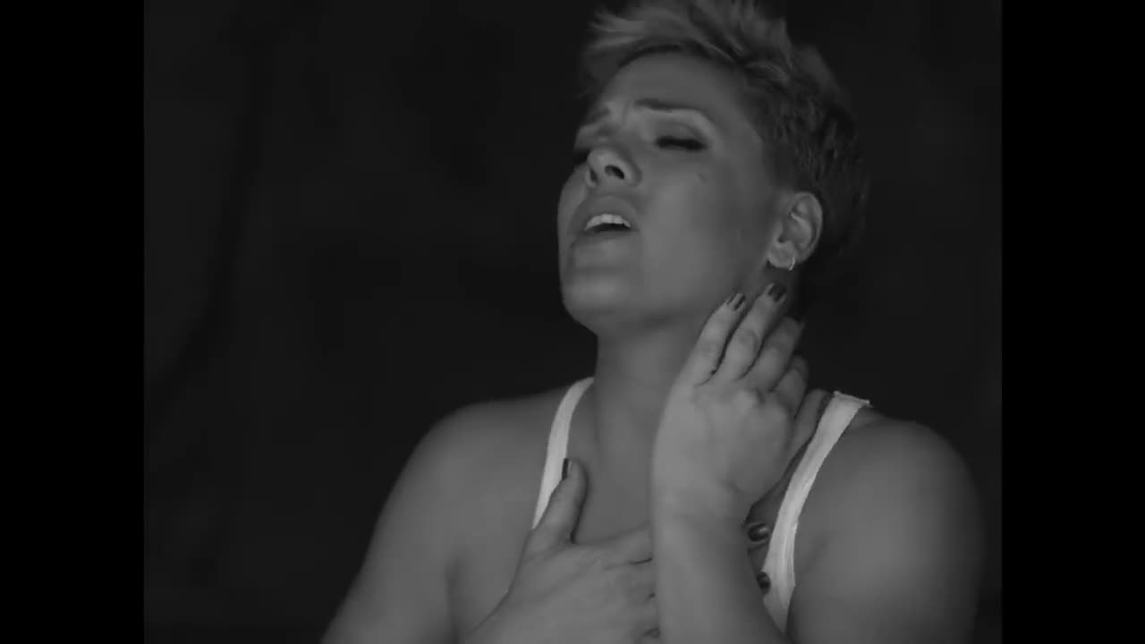 P!nk - Wild Hearts Can’t Be Broken