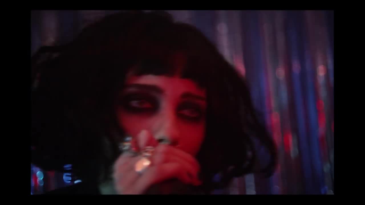 Pale Waves - New Year's Eve