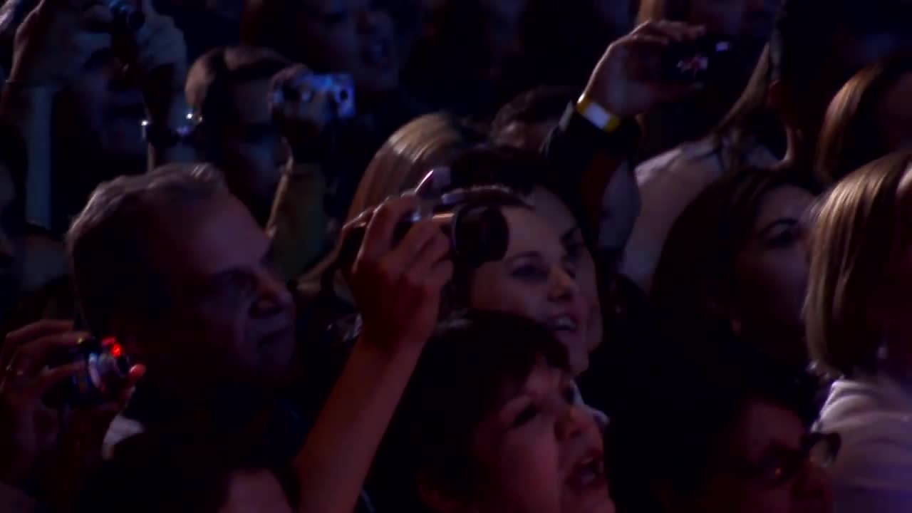 Paula Fernandes - Tocando em frente