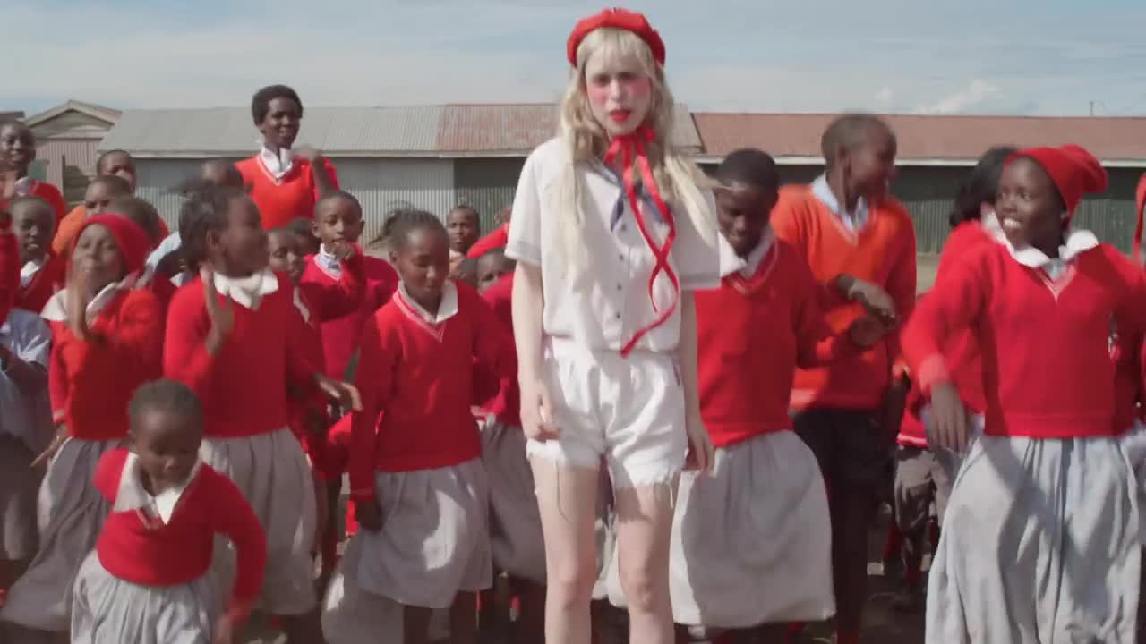 Petite Meller - Baby Love