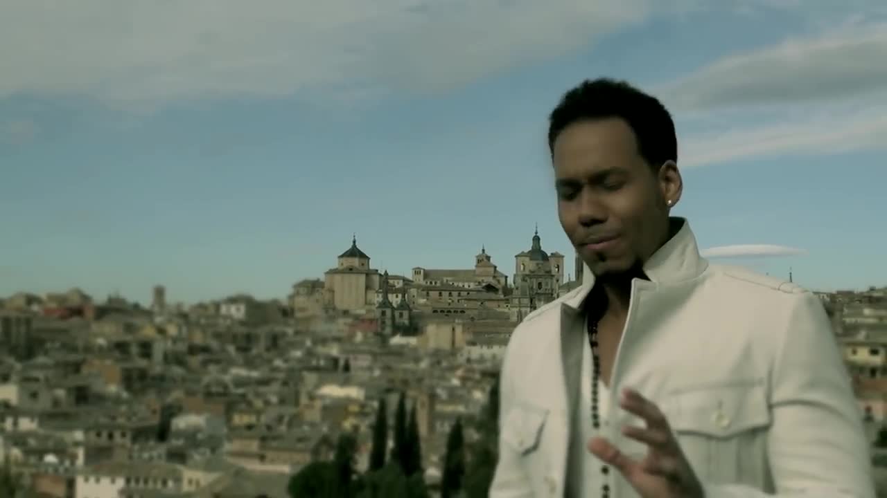 Romeo Santos - La Diabla/Mi Santa