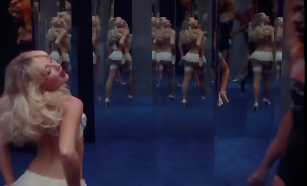 Sabrina Carpenter - Tears