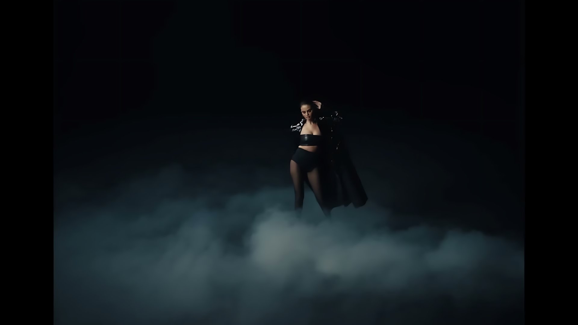 Selena Gomez - In the Dark