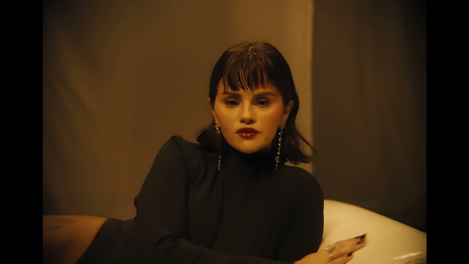 Selena Gomez - In the Dark