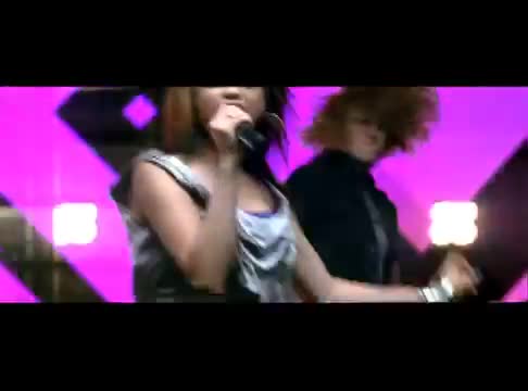 Selena Gomez & The Scene - Falling Down