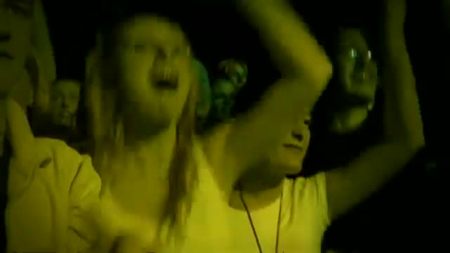 Shakira - Poem to a Horse