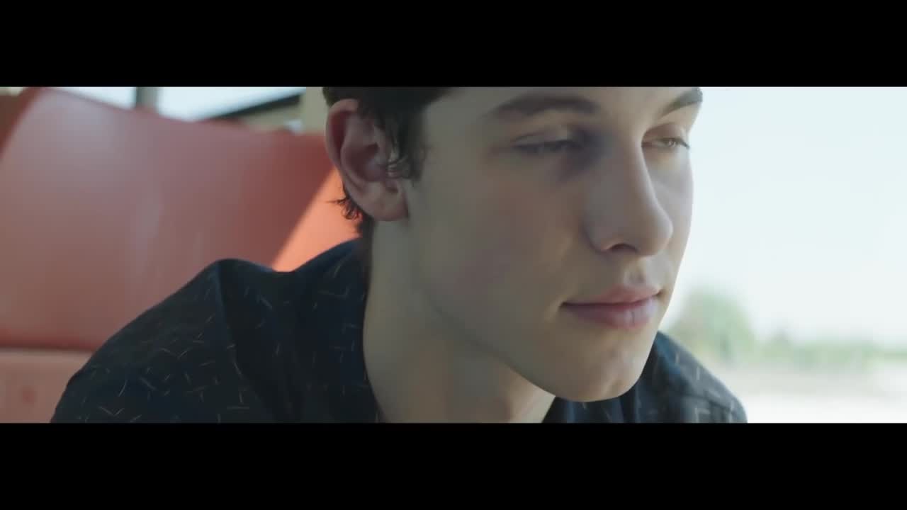 Shawn Mendes - There’s Nothing Holdin’ Me Back