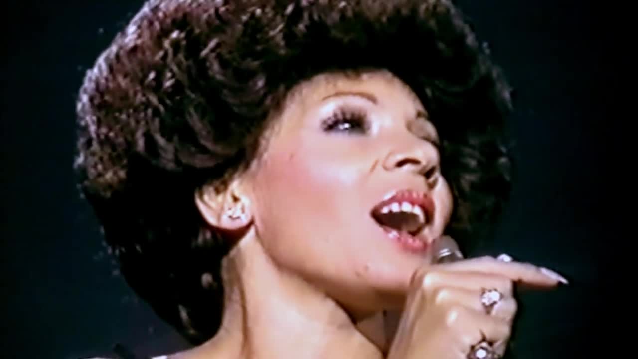 Shirley Bassey - If I Never Sing Another Song