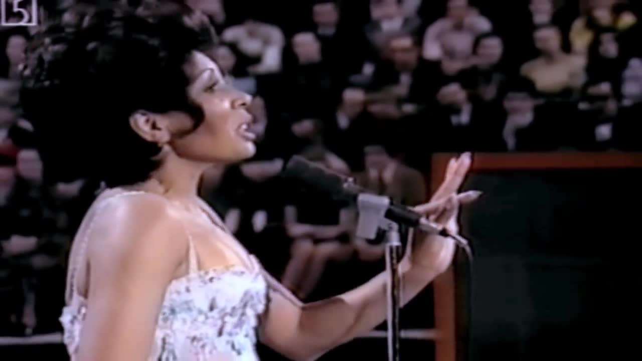 Shirley Bassey - It's Impossible