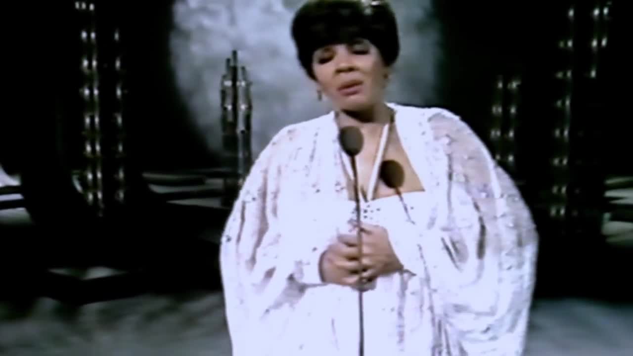 Shirley Bassey - What I Did for Love