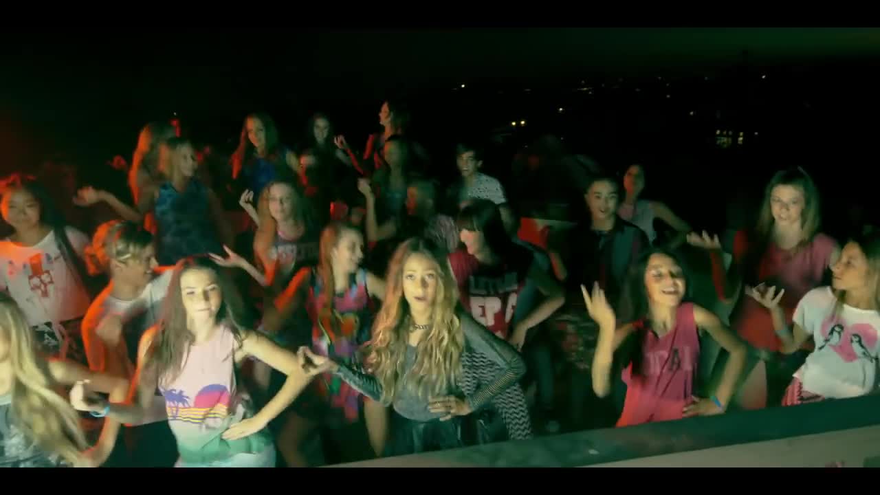 Skylar Stecker - Rooftop