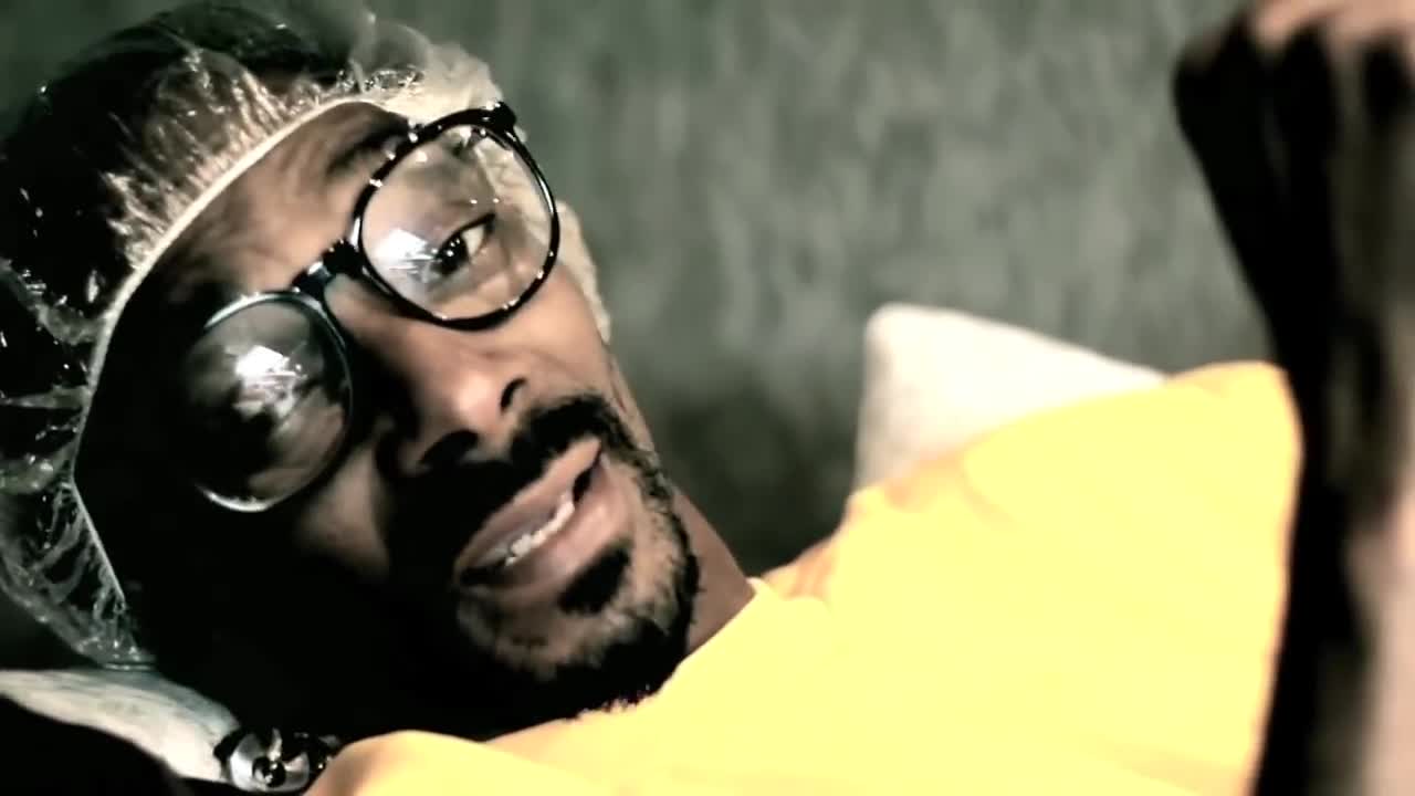 Snoop Dogg - Stoner's Anthem