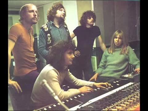 Strawbs - Down by the Sea