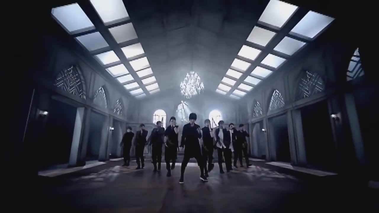 SUPER JUNIOR - Opera