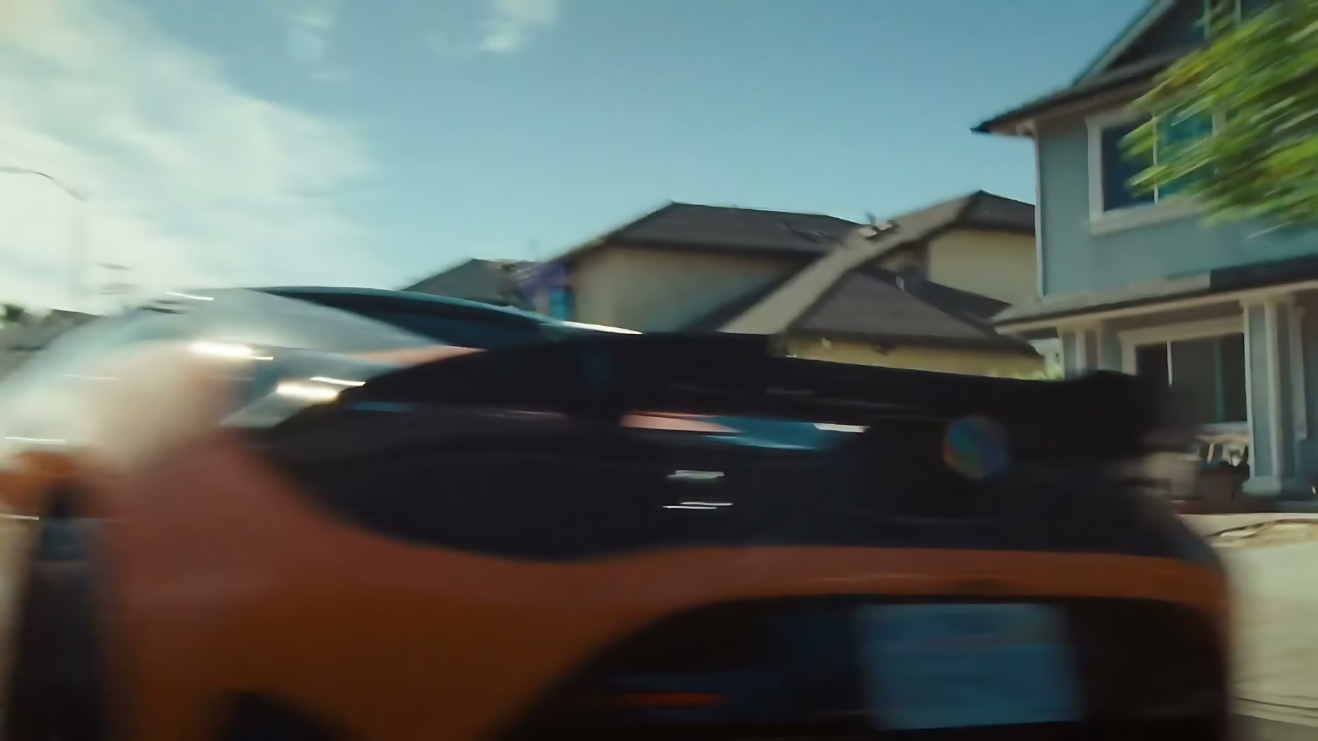 Tate McRae - 2 hands