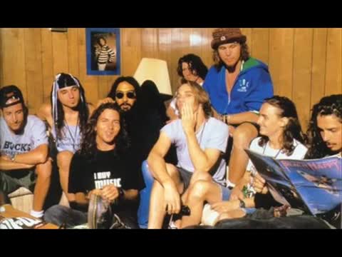 Temple of the Dog - Say Hello 2 Heaven