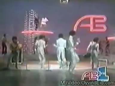 The Jacksons - Shake Your Body