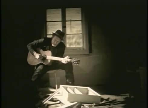 Tom Waits - Hold On