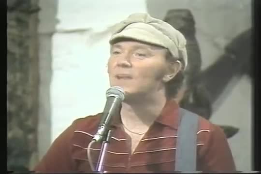 Tommy Makem & Liam Clancy - Red Is the Rose