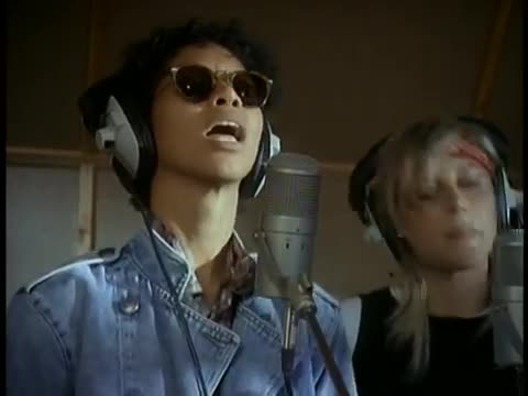 Womack & Womack - Teardrops