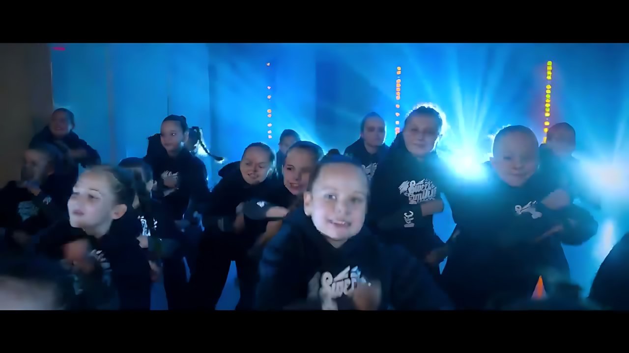 YATSUTA - Новорічна