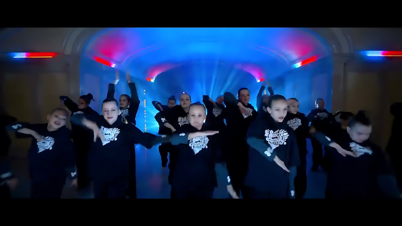 YATSUTA - Новорічна