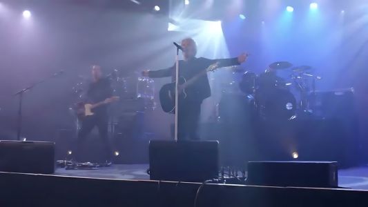 Bon Jovi - Red, White and Jersey