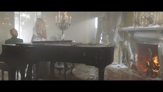 Carrie Underwood - Hallelujah