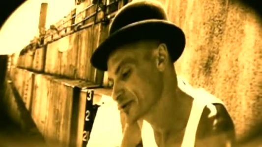 Chris Whitley - Wild Country