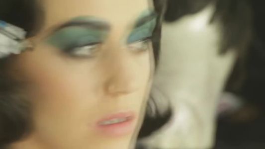 Katy Perry - International Smile