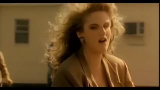 Trisha Yearwood - She’s in Love With the Boy